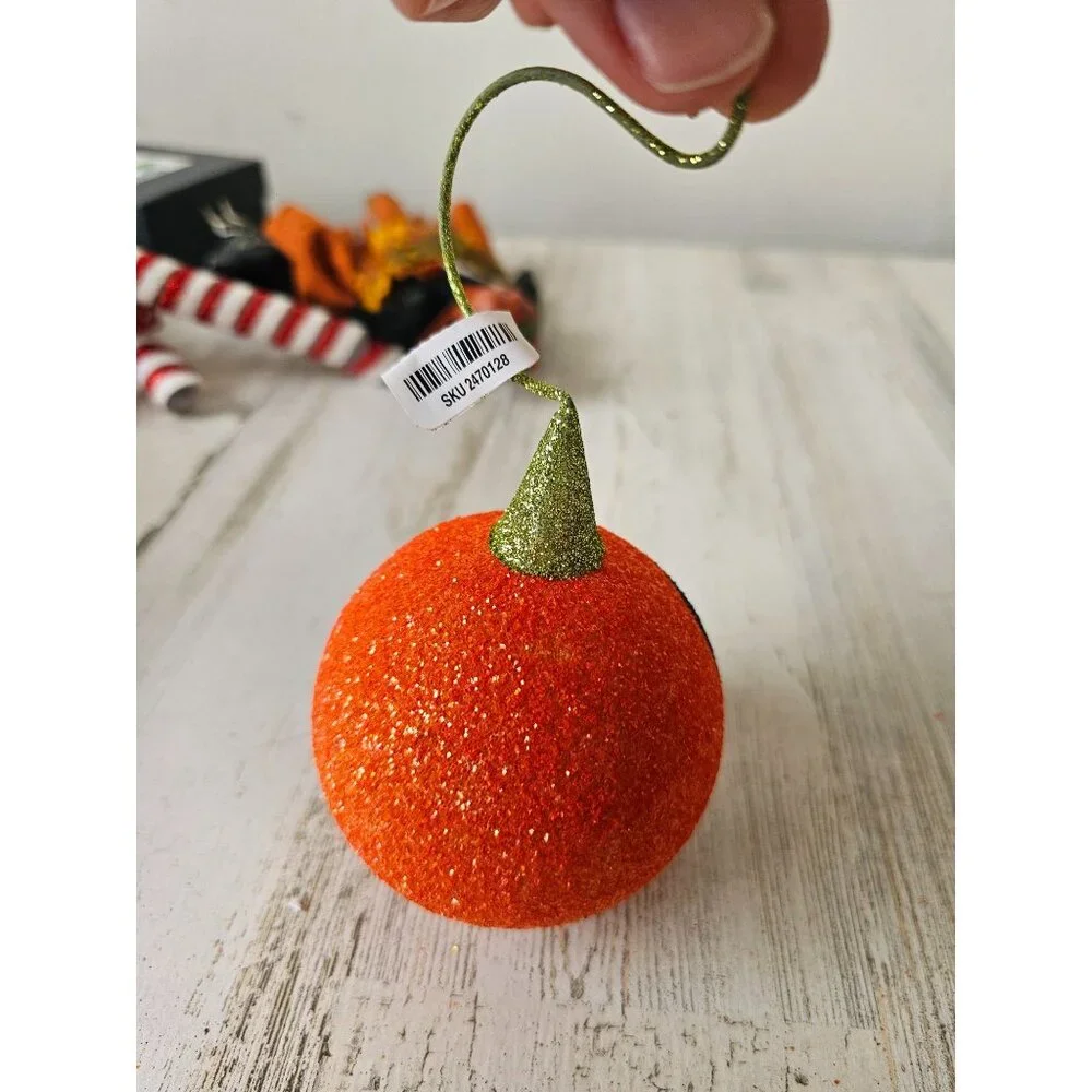 Pier‎ 1 pumpkin jack-o'-lantern glitter ornament RARE sparkle frayer Xmas tree